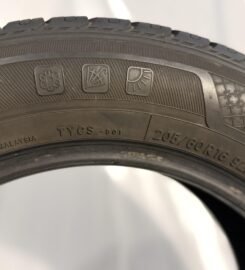 205/60R16 92H TOYO