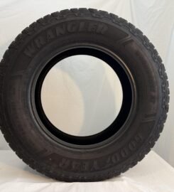 265/65R17 112T Goodyear Wrangler