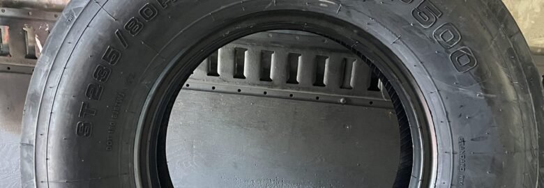 ST235/80R16