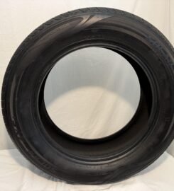 235/60R18 103H SOLAR 4XS